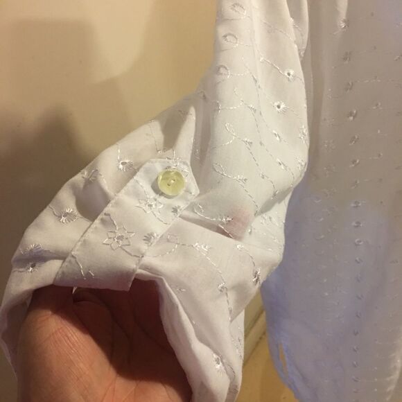 Drapors and Damons Women’s button up shirt - Picture 7 of 9